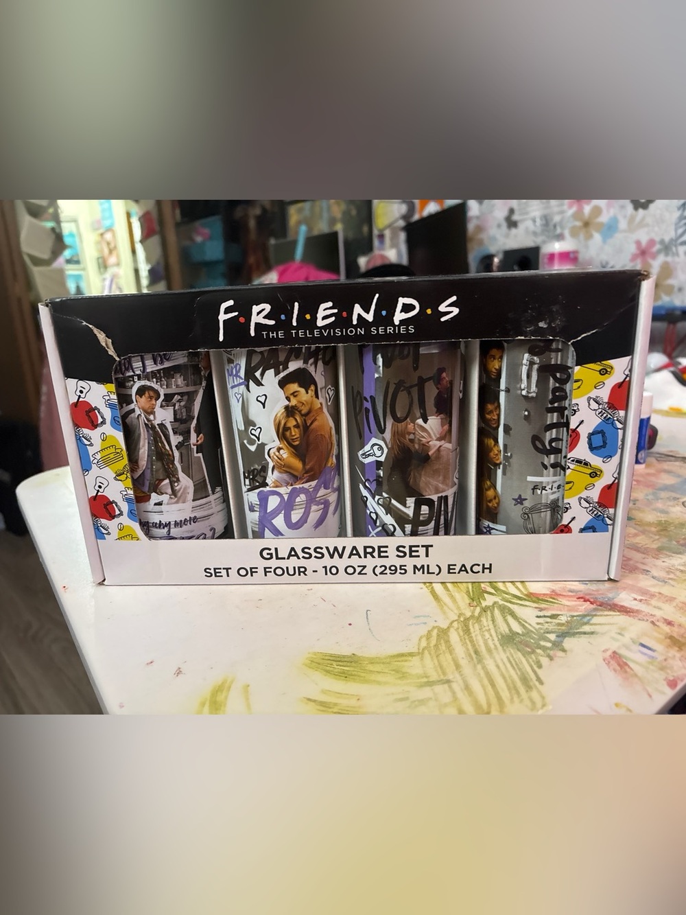 FRIENDS Glassware Set with original Packaging